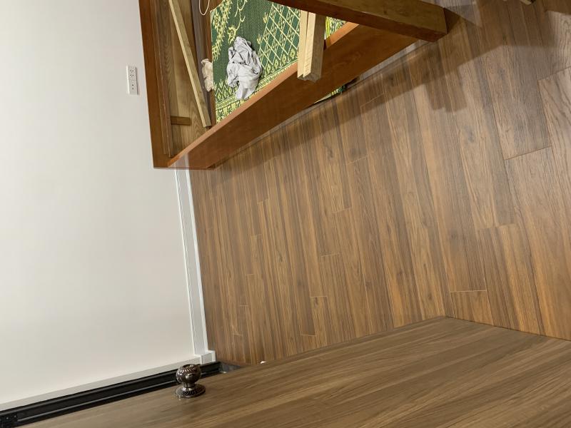 Sàn gỗ Putra Flooring P808 - Bề mặt Titanium cao cấp