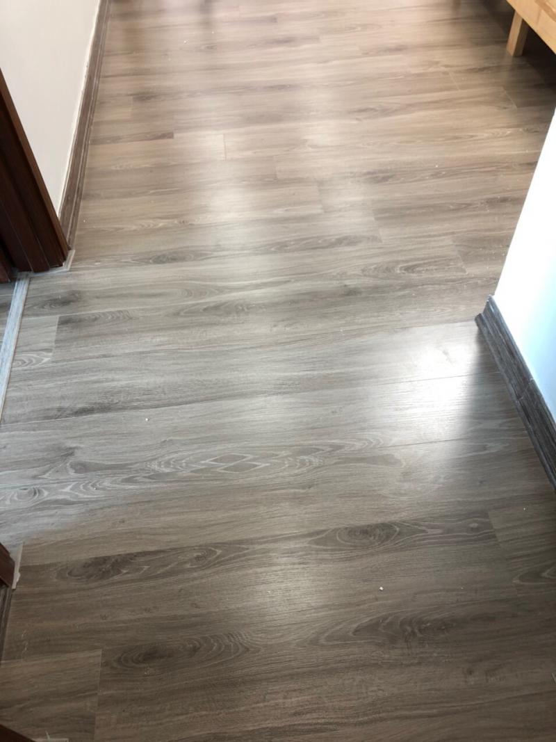  Sàn gỗ Putra Flooring P805 - Bề mặt Titanium cao cấp 