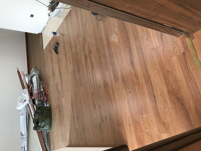  Sàn gỗ BaLi Flooring Titanium B109 mặt bóng 