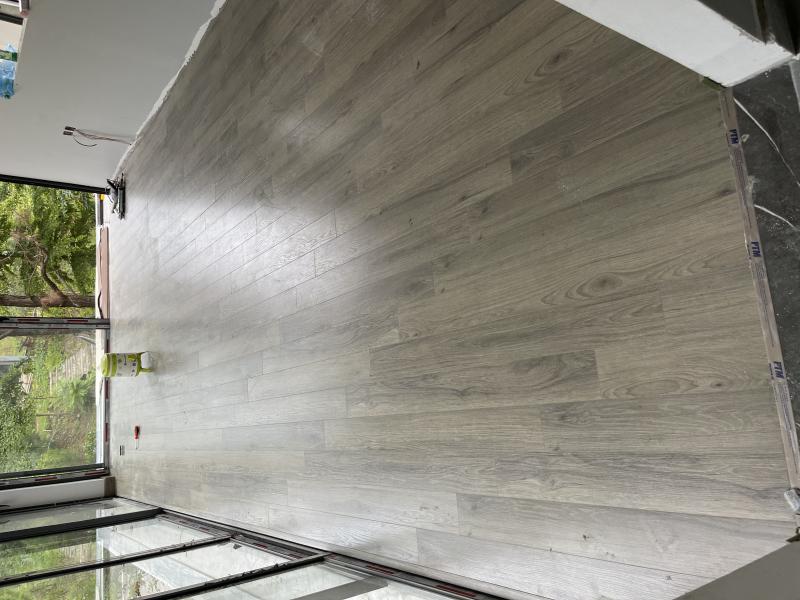 Sàn gỗ BaLi Flooring Titanium B114