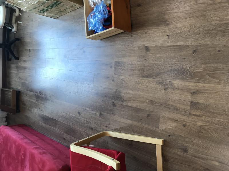 Sàn gỗ BaLi Flooring Titanium B110 mặt bóng