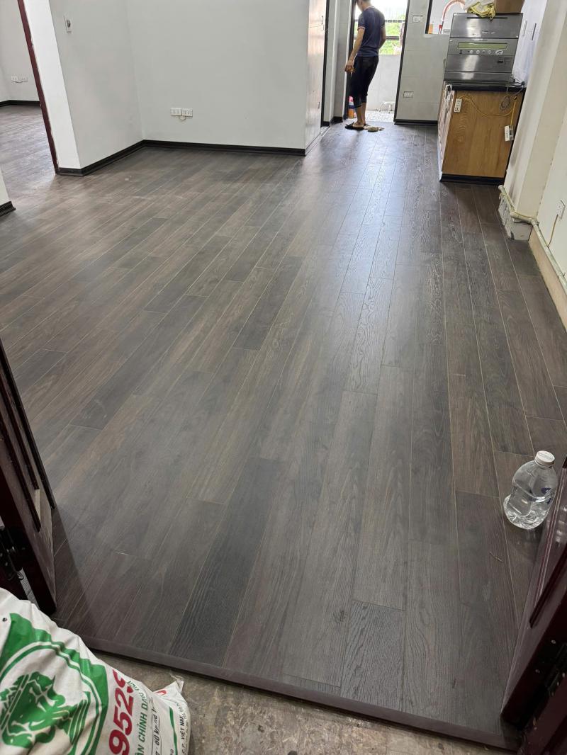 Sàn gỗ BaLi Aqua Flooring Titanium 888