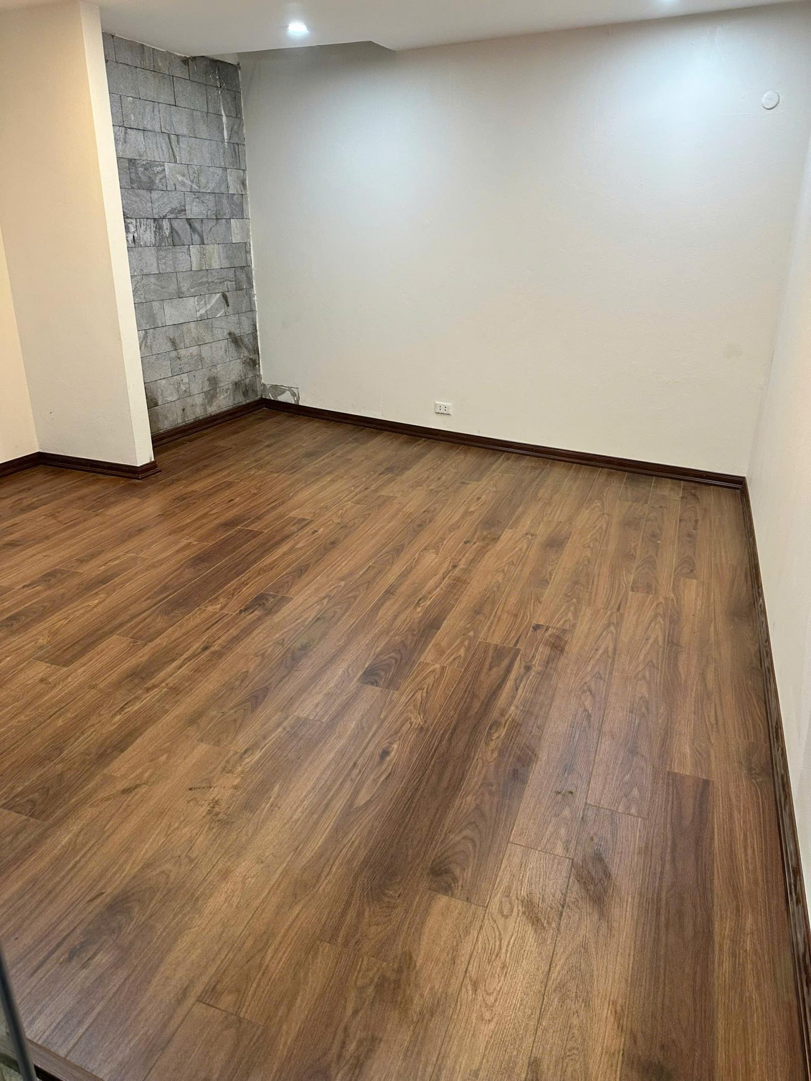 Sàn gỗ BaLi Aqua Flooring Titanium 885