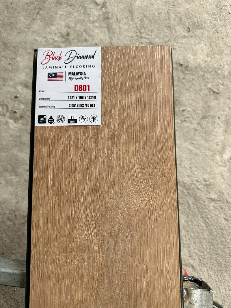 Sàn gỗ Black Diamond - Mã D801
